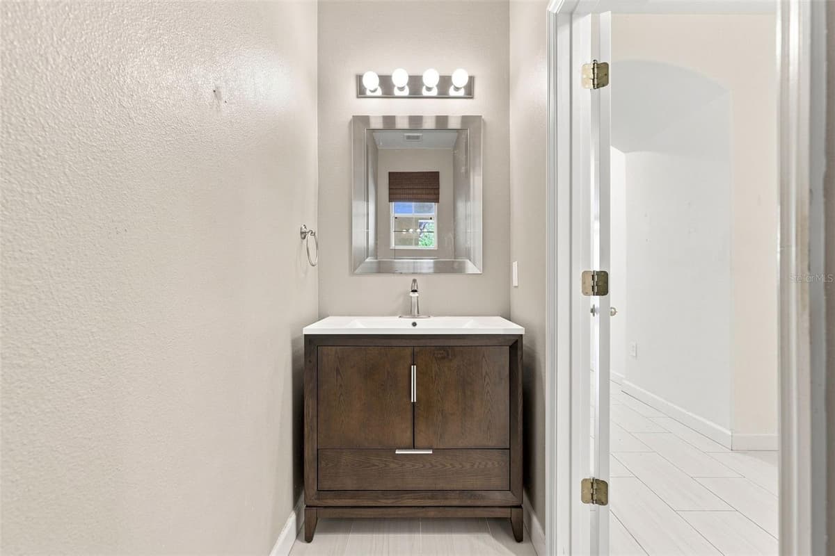 340 GOLDEN DEWDROP WAY — photo 19 of 37