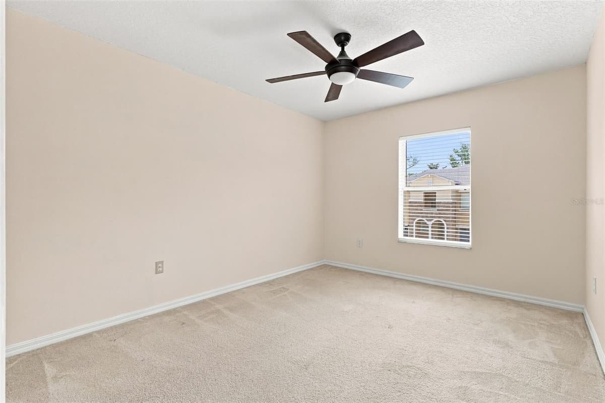 340 GOLDEN DEWDROP WAY — photo 29 of 37