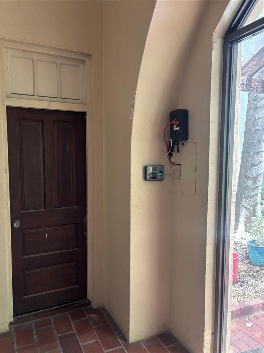 1001 PONCE DE LEON AVENUE — photo 8 of 55