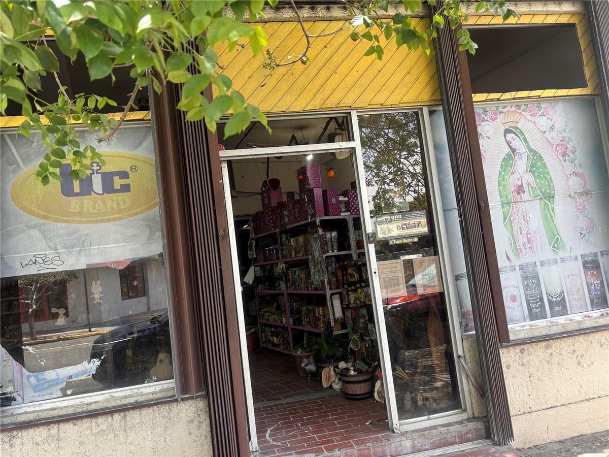 1001 PONCE DE LEON AVENUE — photo 4 of 55