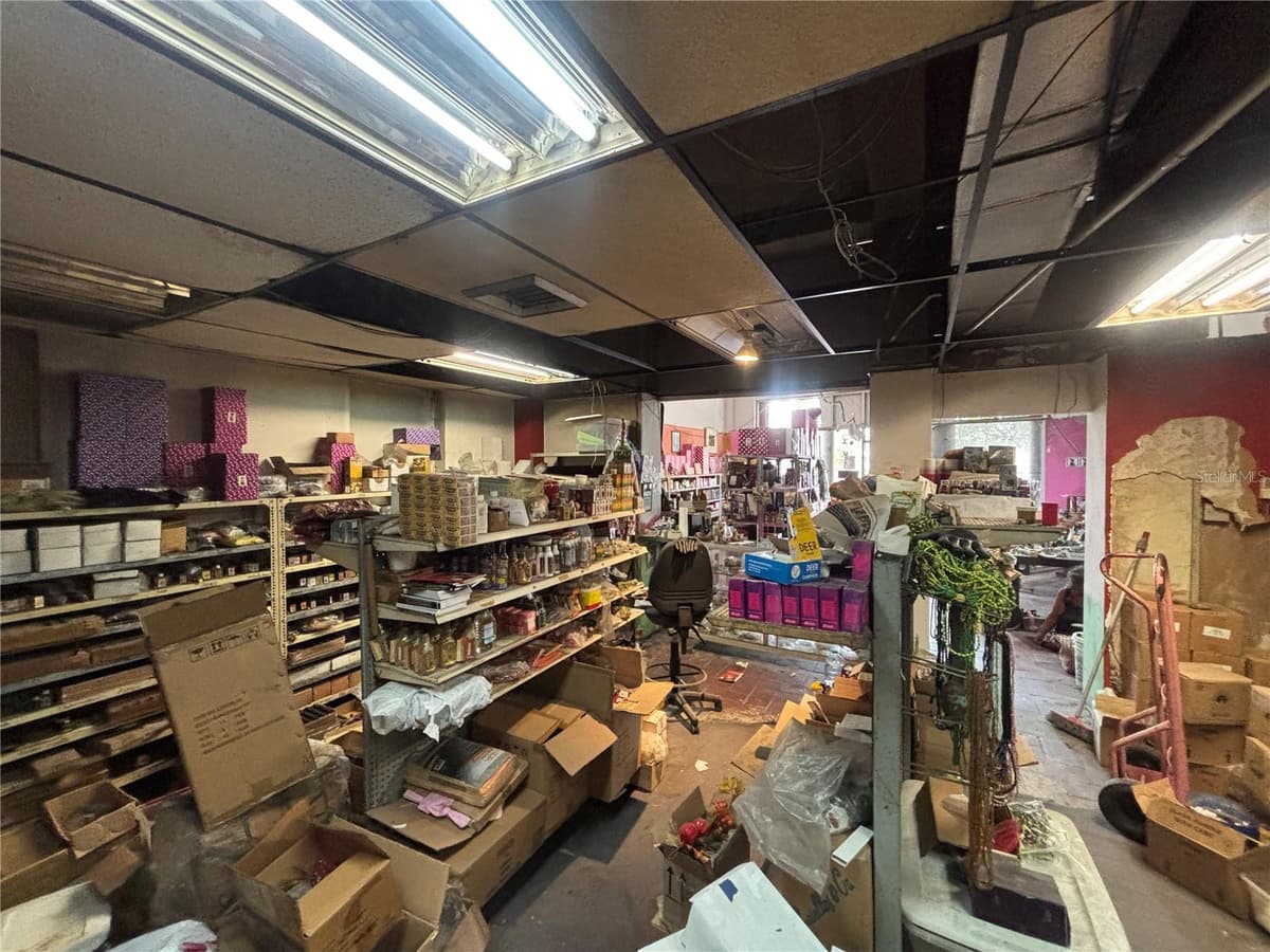 1001 PONCE DE LEON AVENUE — photo 14 of 55