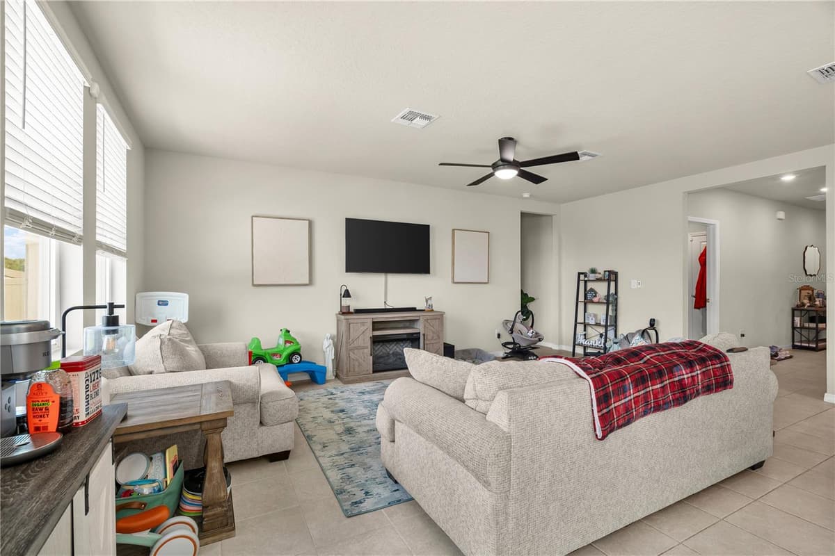 38626 FINN CLOVER LANE — photo 15 of 39
