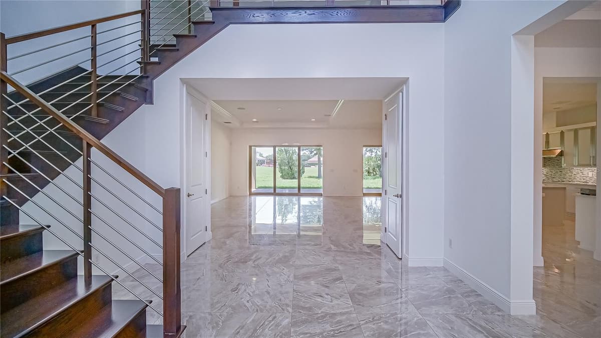 11032 MOBBERLEY CIRCLE — photo 2 of 36
