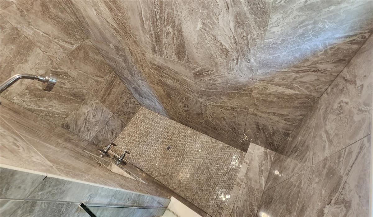 11032 MOBBERLEY CIRCLE — photo 18 of 36