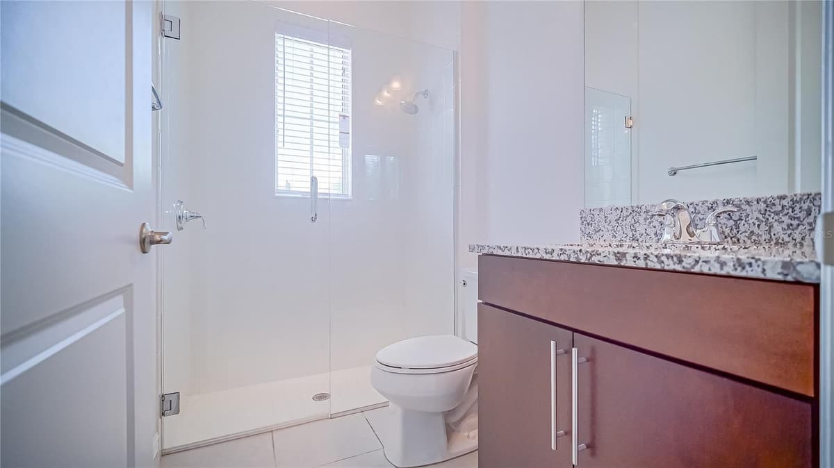 11032 MOBBERLEY CIRCLE — photo 13 of 36