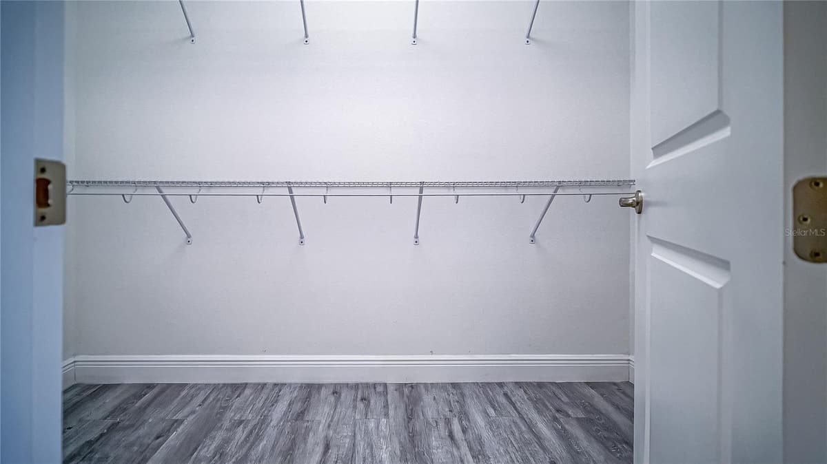 11032 MOBBERLEY CIRCLE — photo 19 of 36