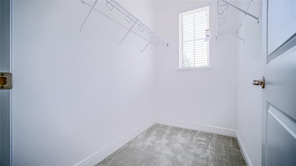 11032 MOBBERLEY CIRCLE — photo 14 of 36