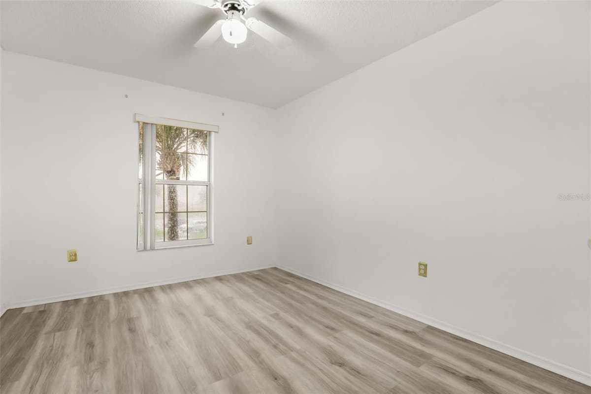 13324 FAIRWAY GLEN DRIVE — photo 13 of 16