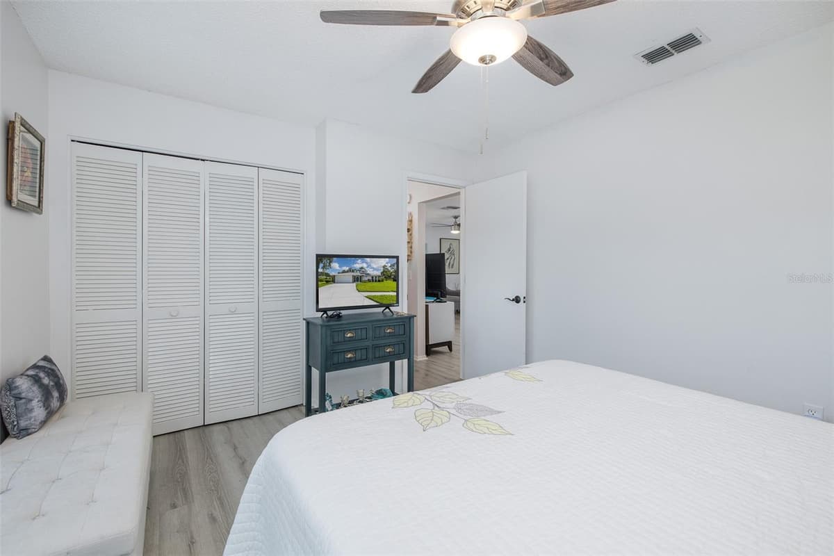 11210 ELDERBERRY DRIVE — photo 31 of 39