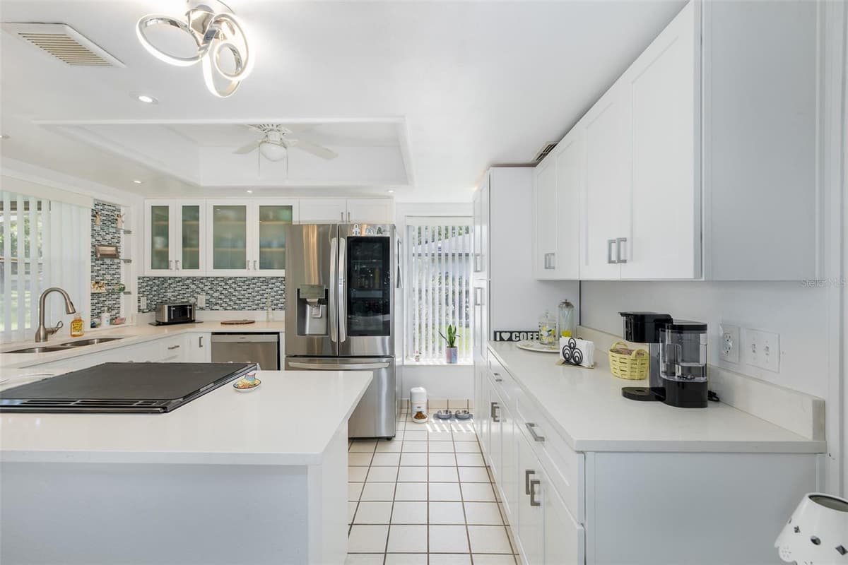 11210 ELDERBERRY DRIVE — photo 19 of 39