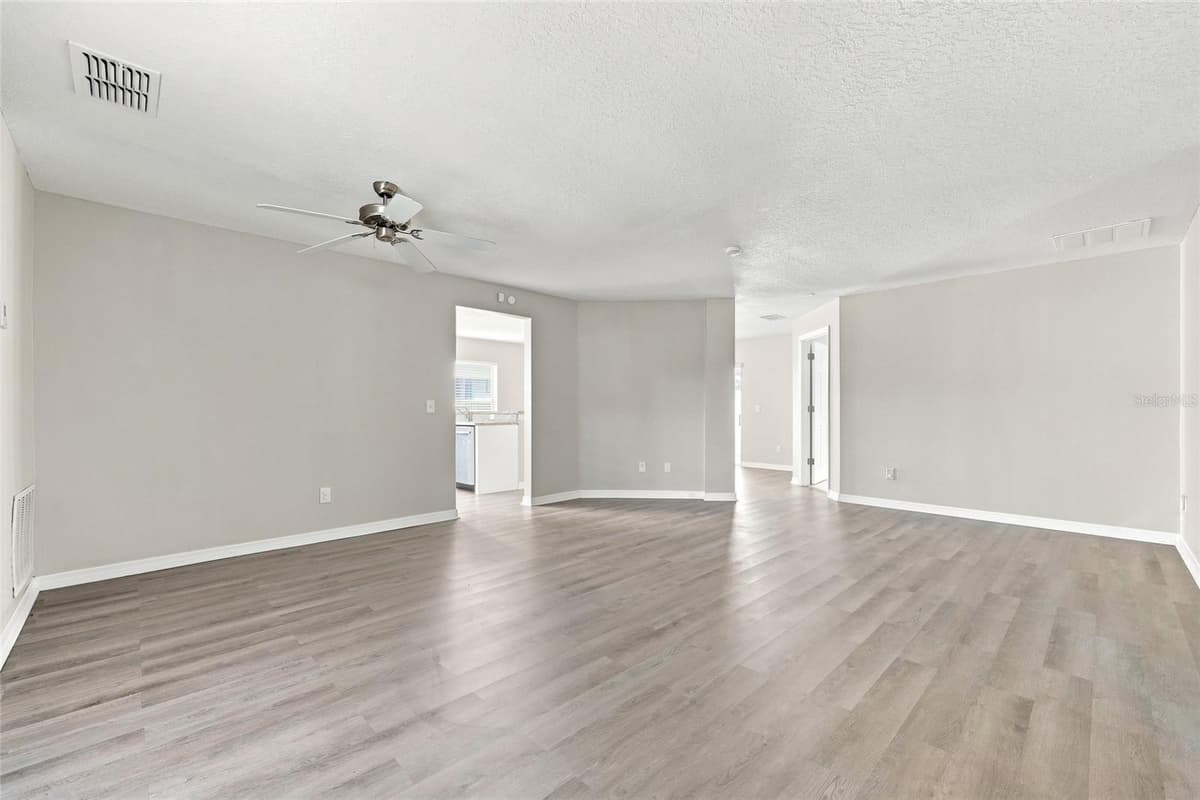 516 BELLA ROSA CIRCLE — photo 6 of 38