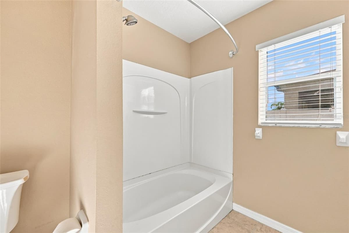516 BELLA ROSA CIRCLE — photo 20 of 38