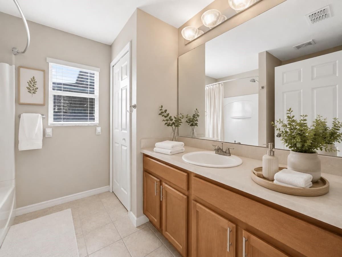 516 BELLA ROSA CIRCLE — photo 18 of 38
