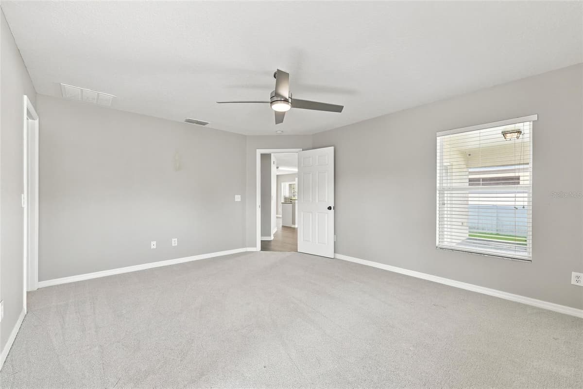 516 BELLA ROSA CIRCLE — photo 17 of 38