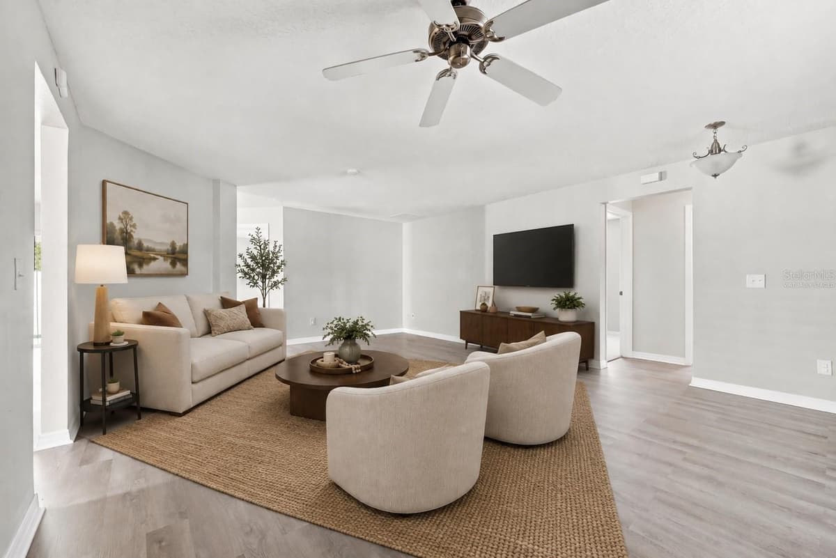 516 BELLA ROSA CIRCLE — photo 4 of 38
