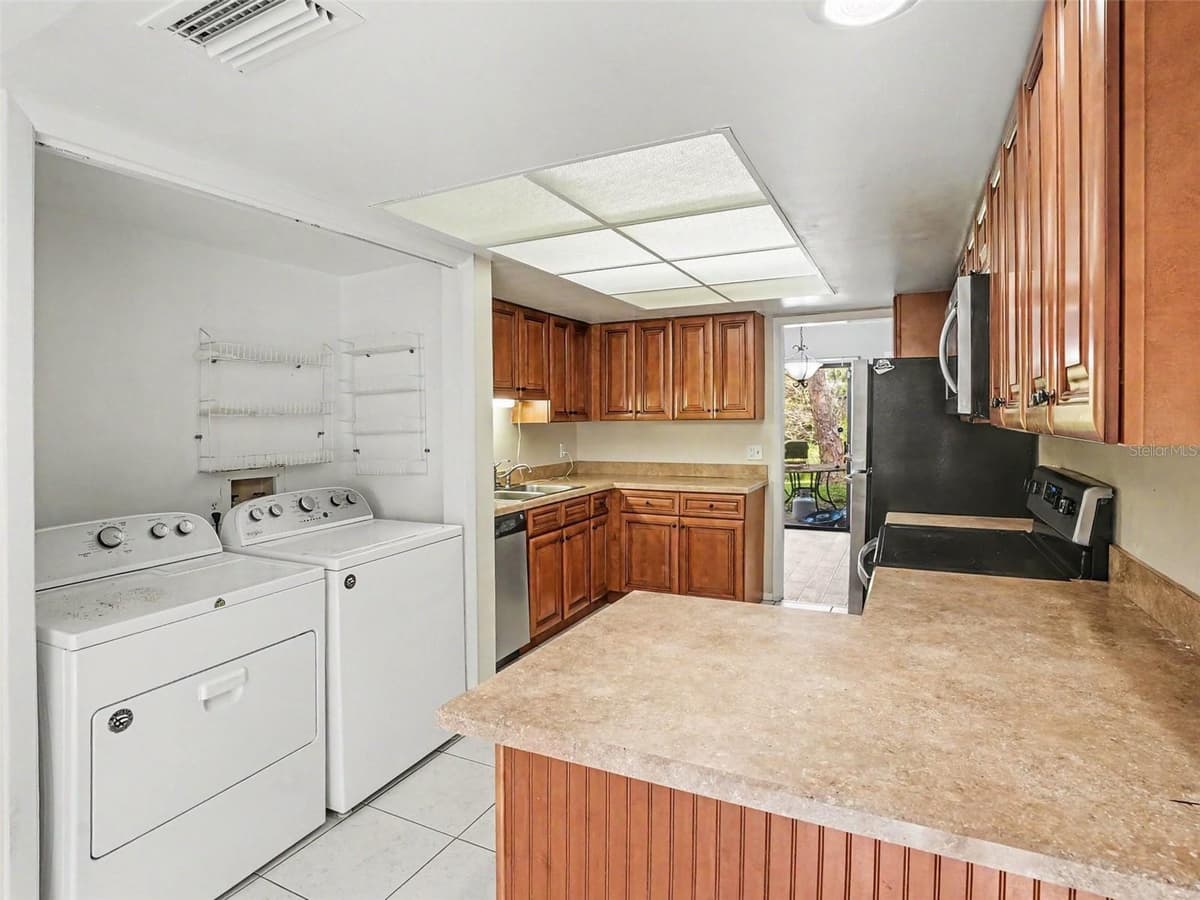 4828 PEBBLE BEACH DRIVE — photo 4 of 36