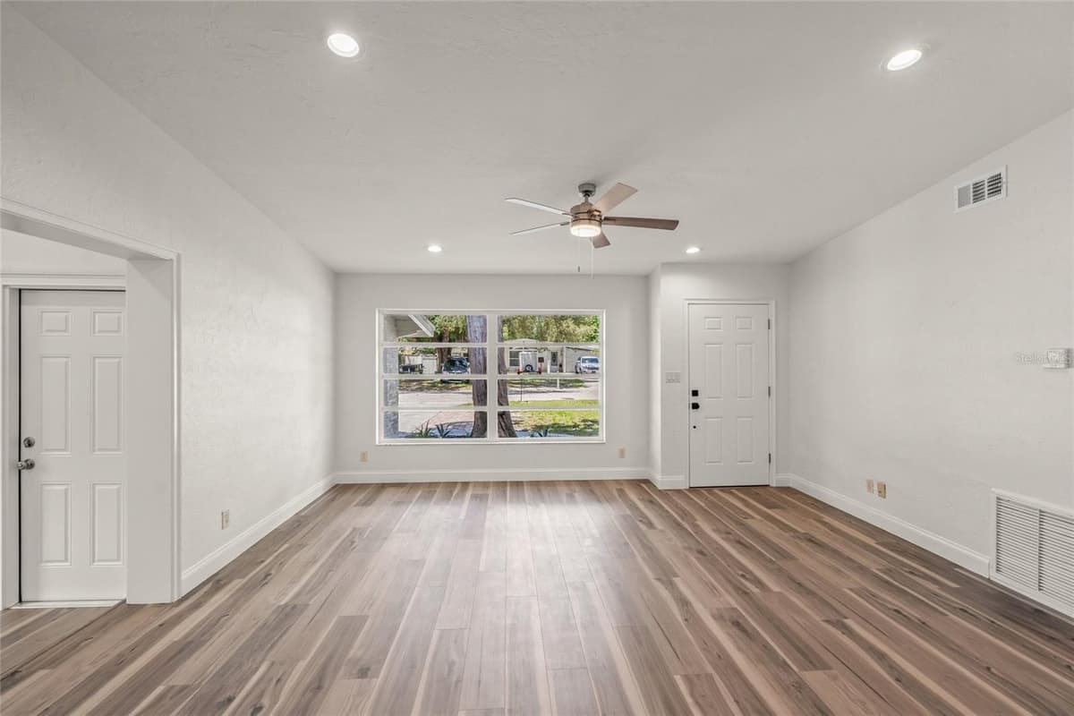 2722 INGOT PLACE — photo 5 of 36