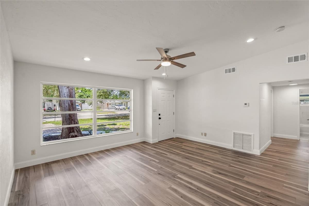 2722 INGOT PLACE — photo 3 of 36