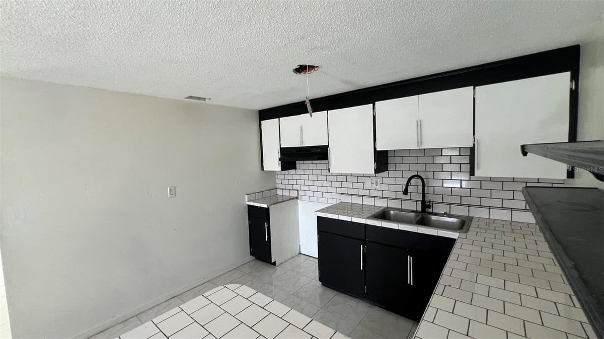 3603 PUBLIX ROAD — photo 8 of 20