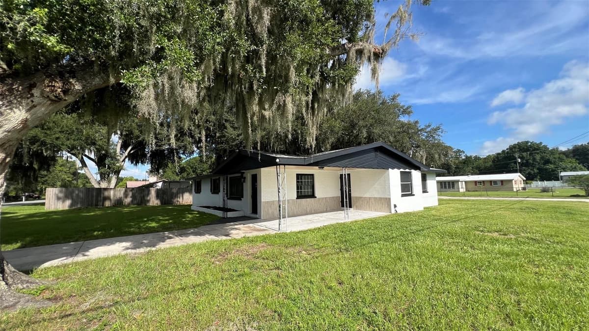 3603 PUBLIX ROAD — photo 4 of 20