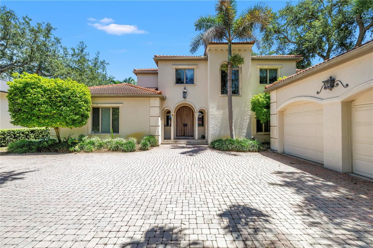 1524 BRIGHTWATERS BOULEVARD — photo 4 of 77