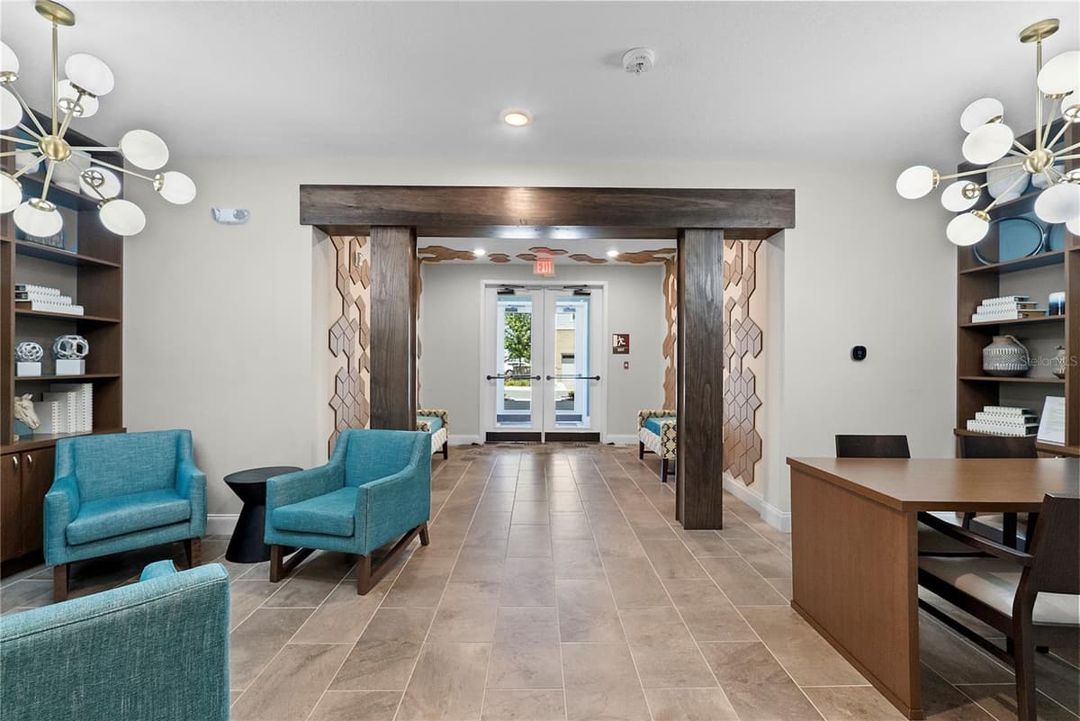 7557 LAUREATE BOULEVARD — photo 4 of 36