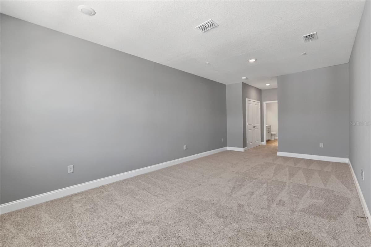 7557 LAUREATE BOULEVARD — photo 35 of 36