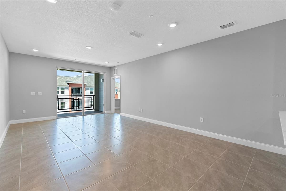 7557 LAUREATE BOULEVARD — photo 29 of 36