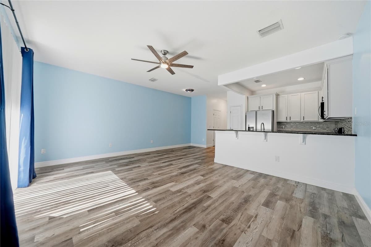 2023 STRATHMILL DRIVE — photo 9 of 41