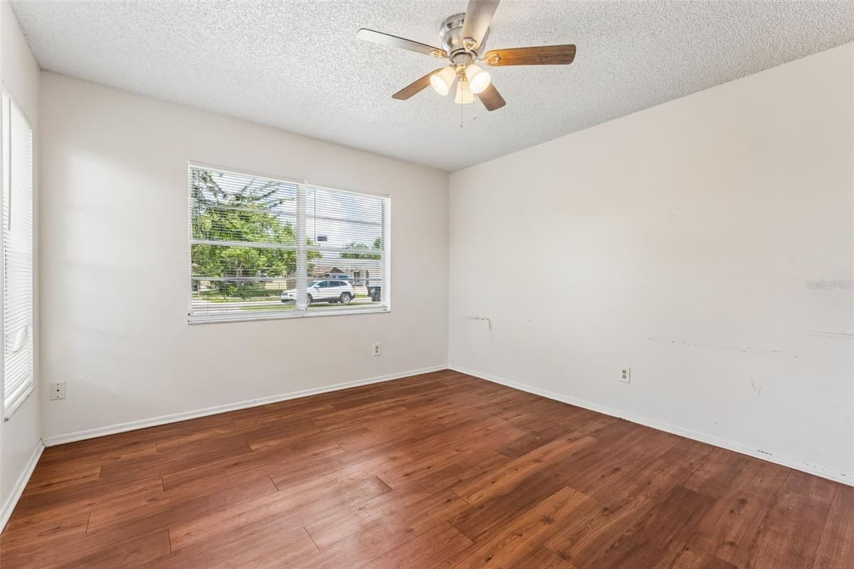 5343 SNOWFLAKE COURT — photo 13 of 19