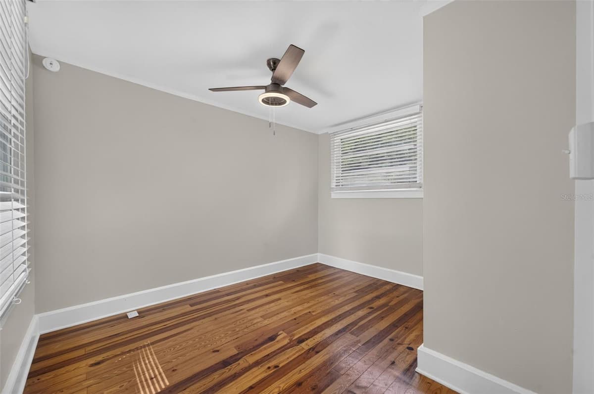 834 ALEXANDER STREET — photo 15 of 23