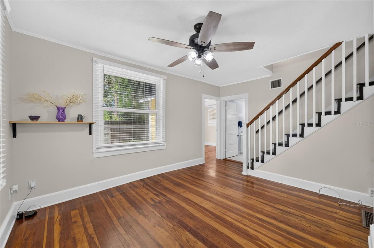 834 ALEXANDER STREET — photo 9 of 23