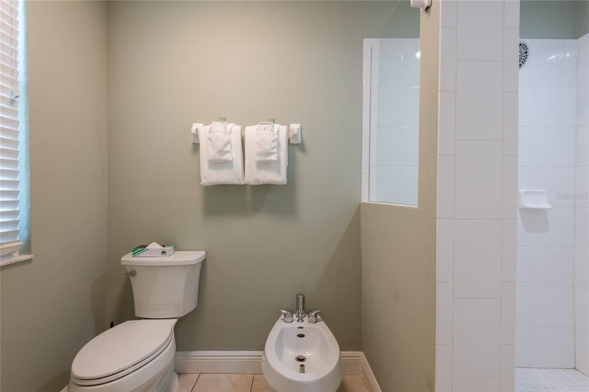 6815 DALI AVENUE — photo 35 of 45