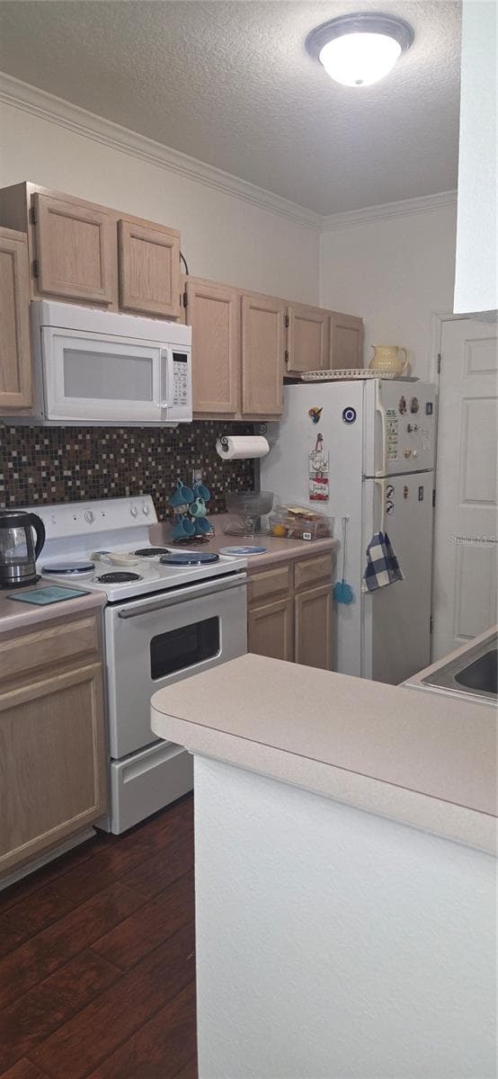5602 PINNACLE HEIGHTS CIRCLE — photo 2 of 9