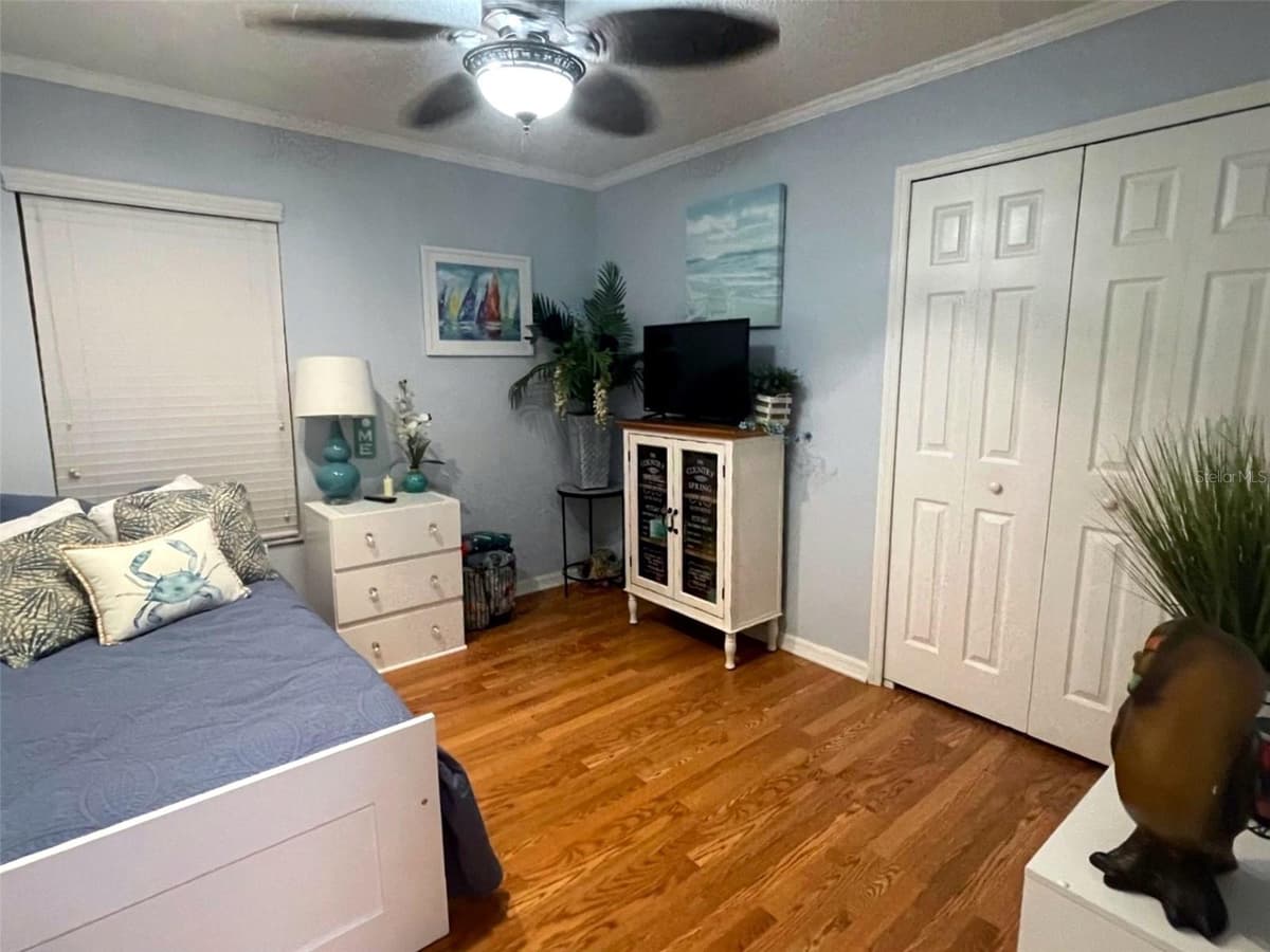507 COTTAGE PARK LANE — photo 11 of 24