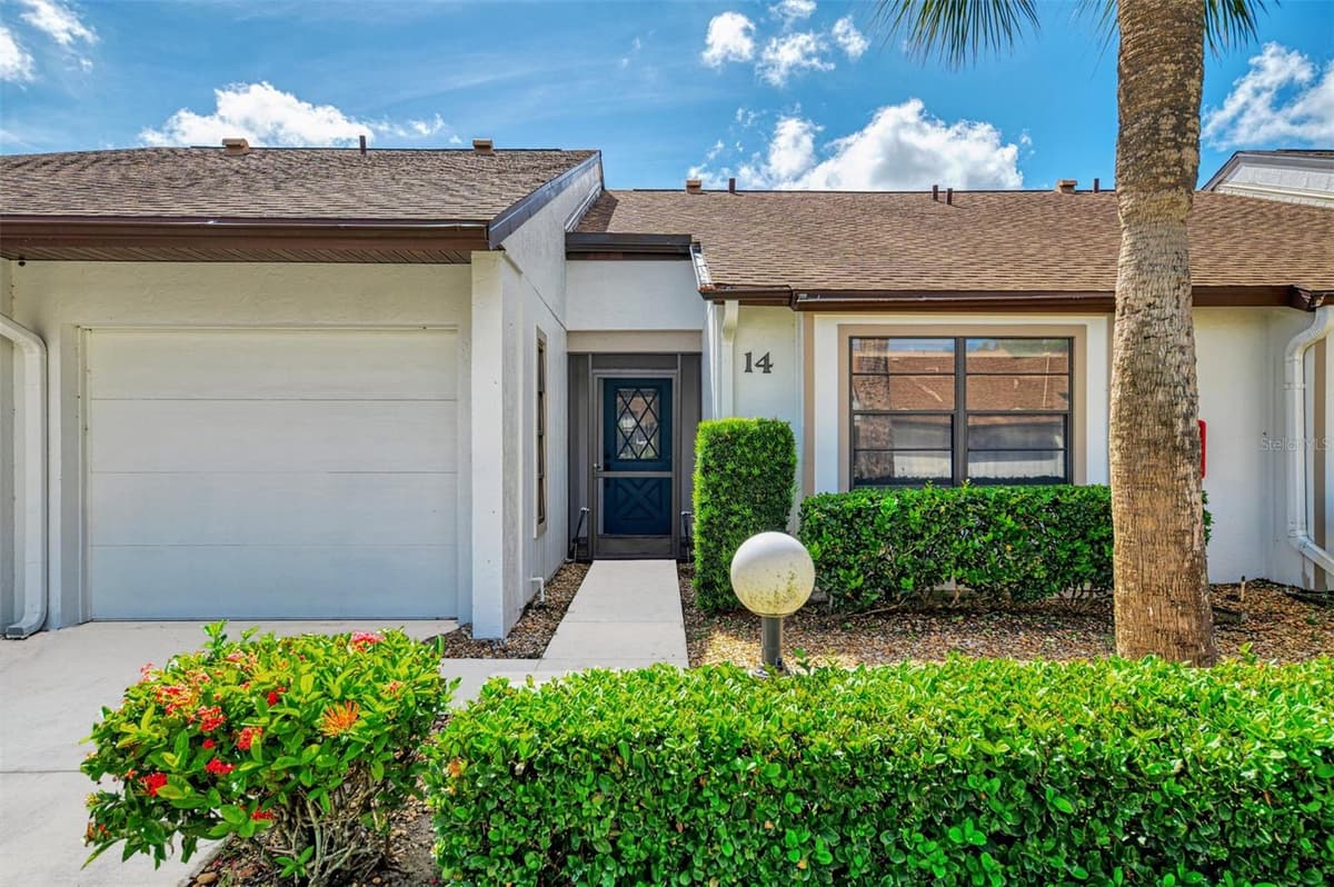 1211 CAPRI ISLES BOULEVARD — photo 3 of 47