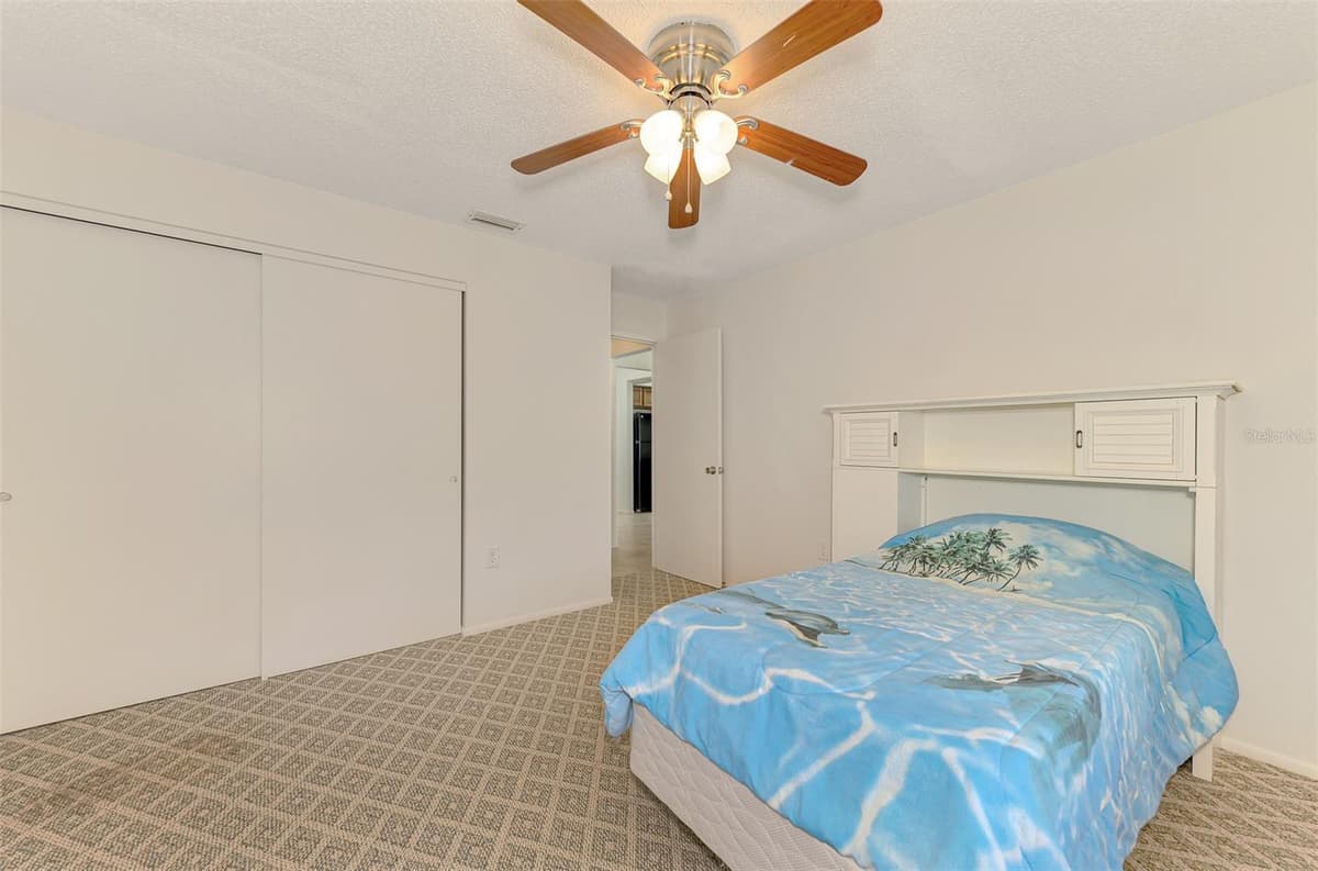 1211 CAPRI ISLES BOULEVARD — photo 34 of 47