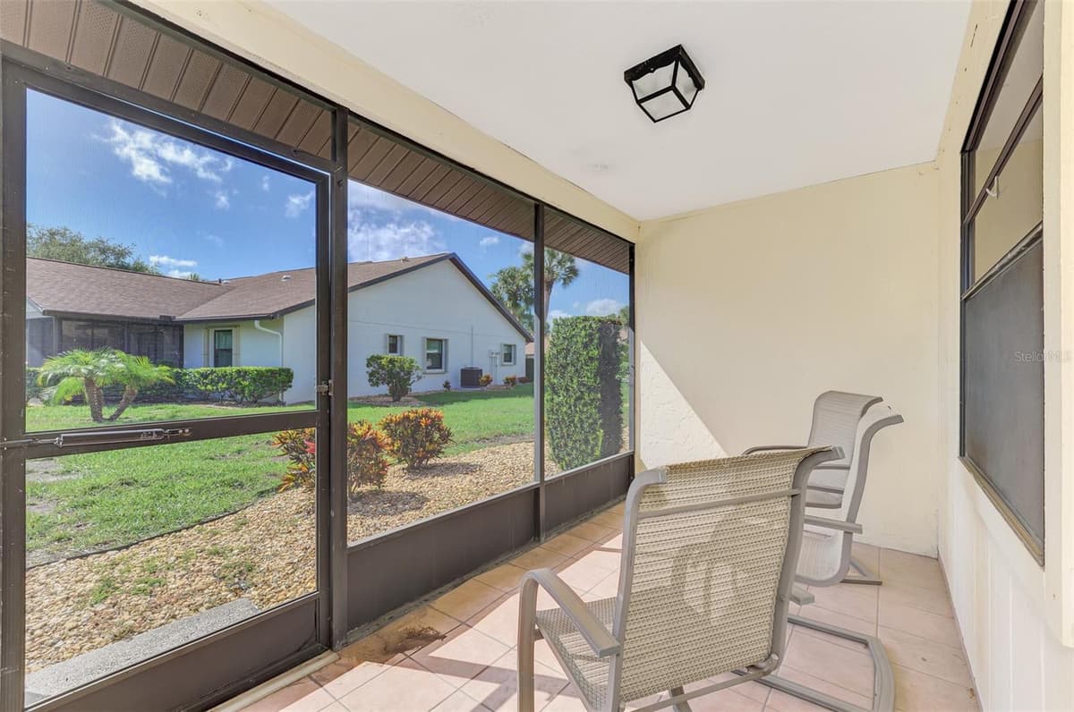 1211 CAPRI ISLES BOULEVARD — photo 37 of 47