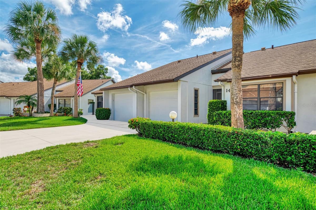 1211 CAPRI ISLES BOULEVARD — photo 2 of 47