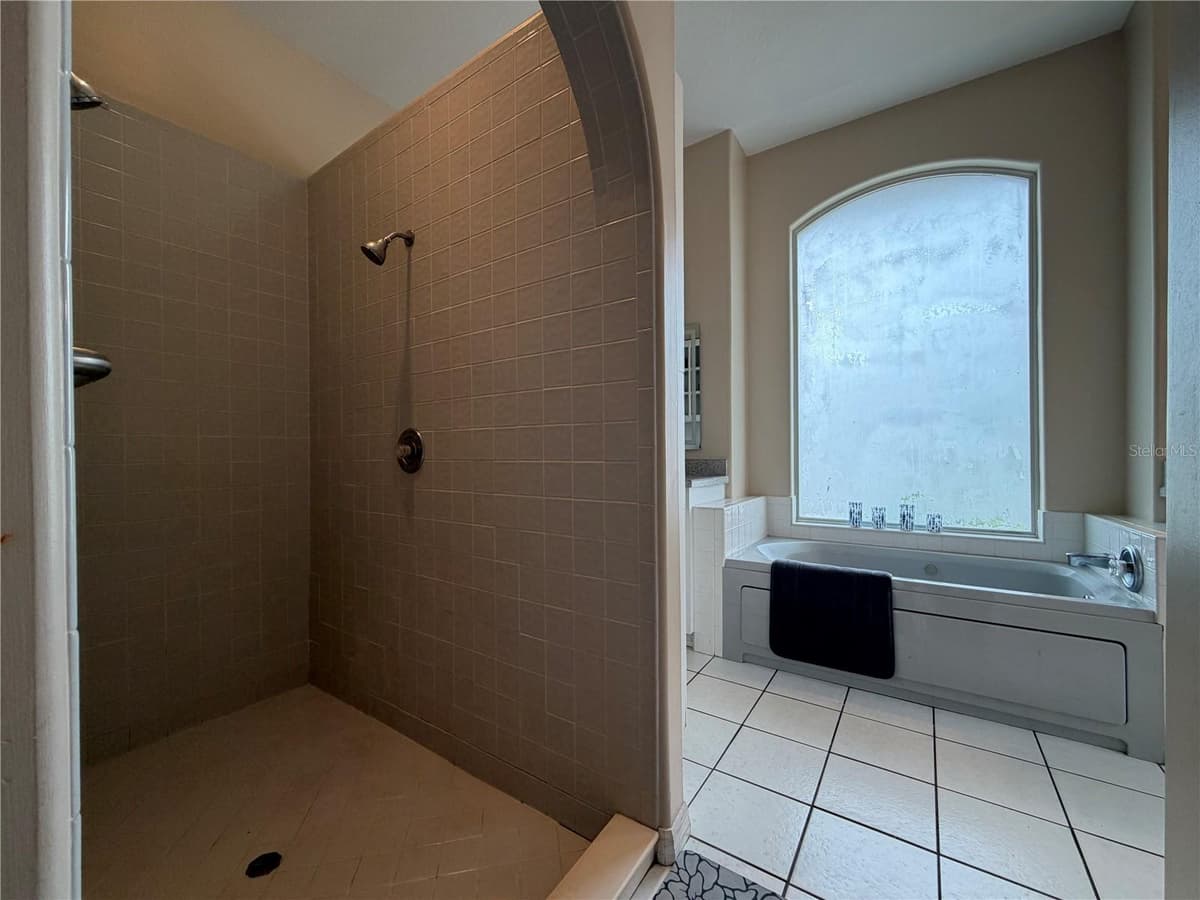 51 FANSHAWE LANE — photo 17 of 37