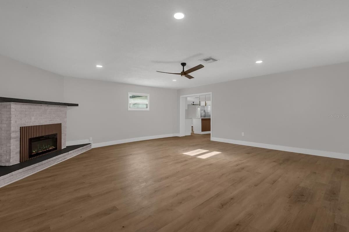 4523 COLUMBIA STREET — photo 17 of 33