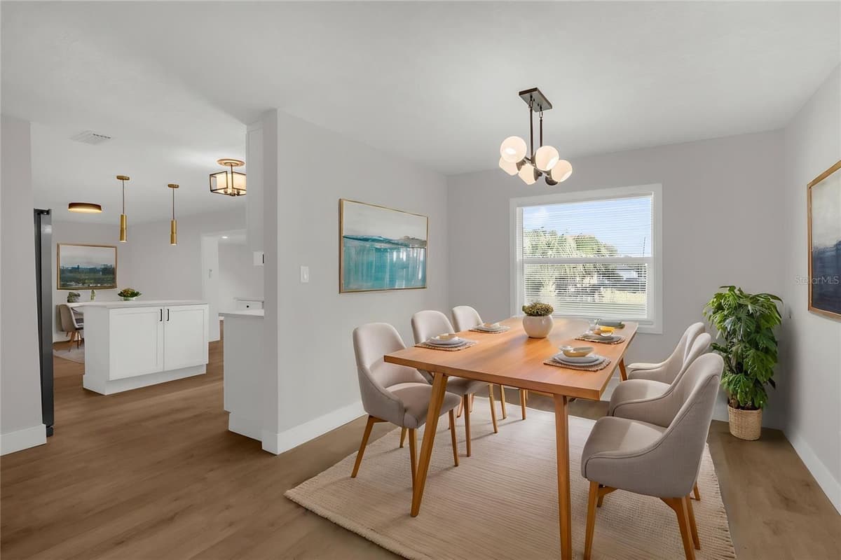 4523 COLUMBIA STREET — photo 8 of 33