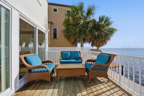 6421 DRIFTWOOD DRIVE — photo 12 of 40