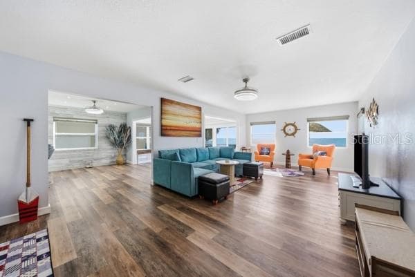 6421 DRIFTWOOD DRIVE — photo 15 of 40
