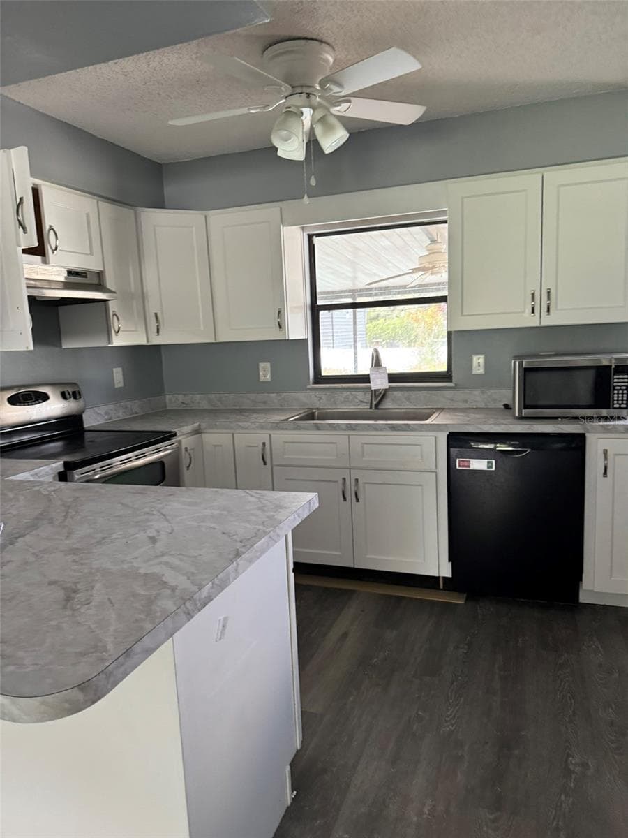 38745 CAMBRIDGE DRIVE — photo 4 of 37