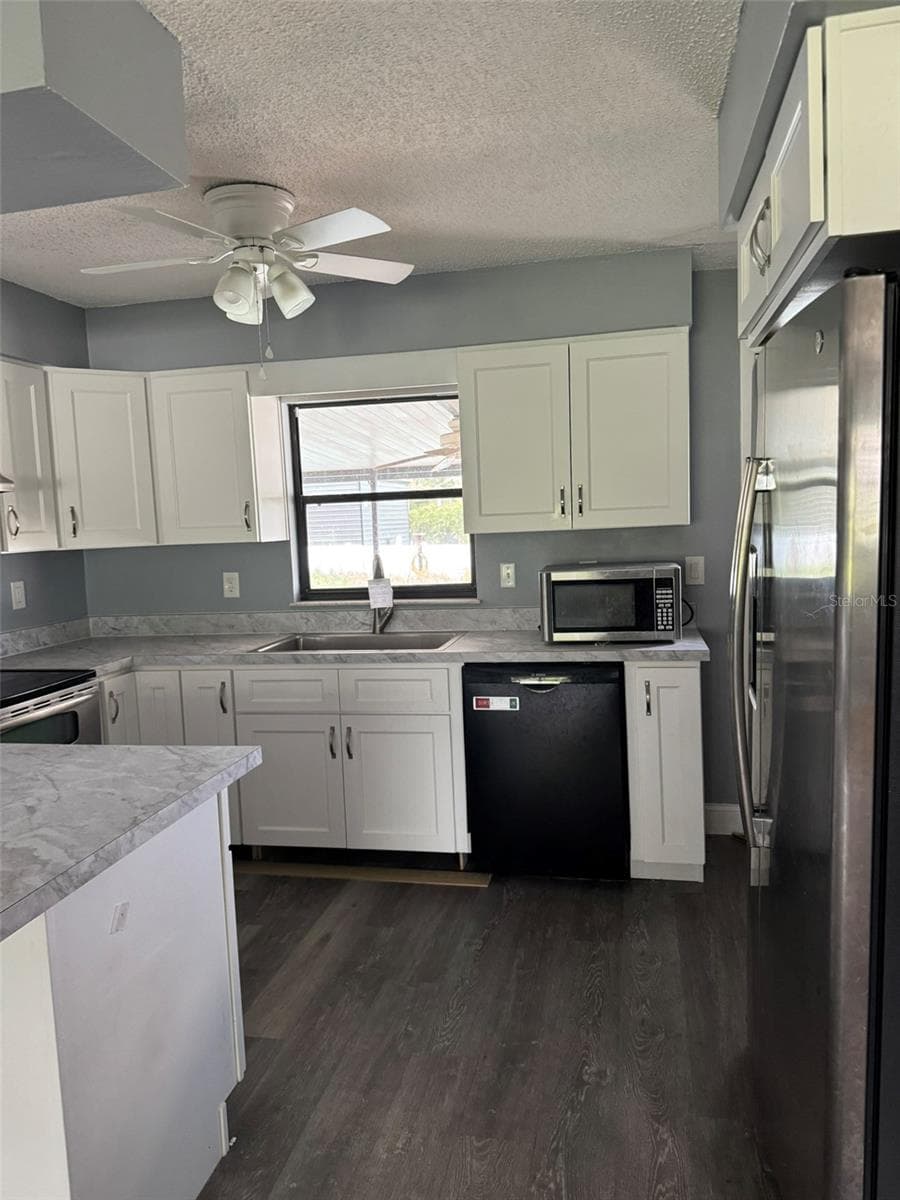 38745 CAMBRIDGE DRIVE — photo 7 of 37