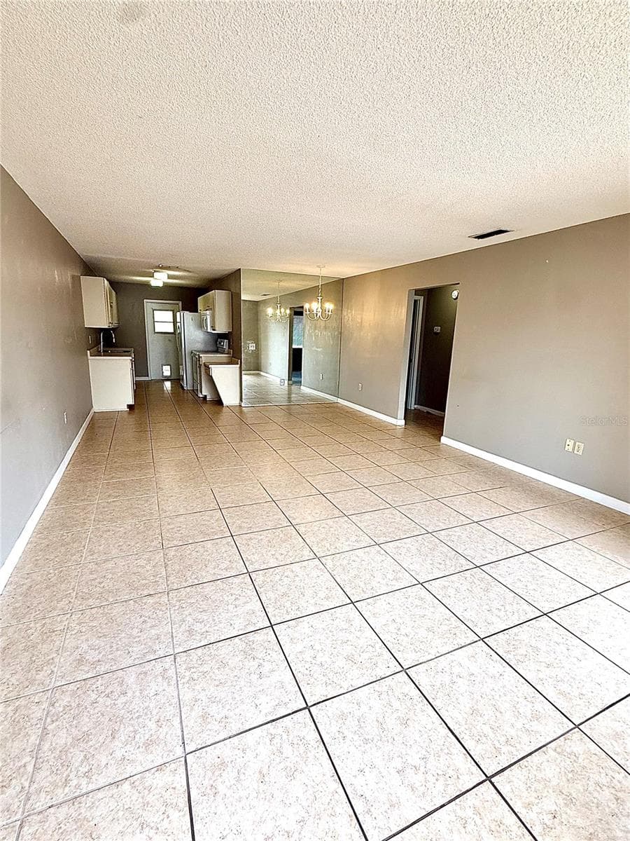 242 WINTER RIDGE BOULEVARD — photo 3 of 16