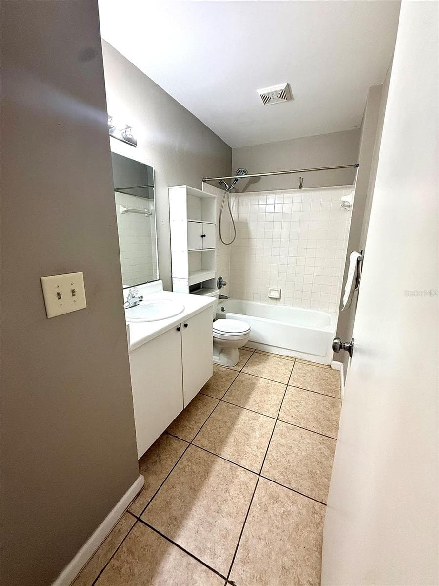242 WINTER RIDGE BOULEVARD — photo 4 of 16