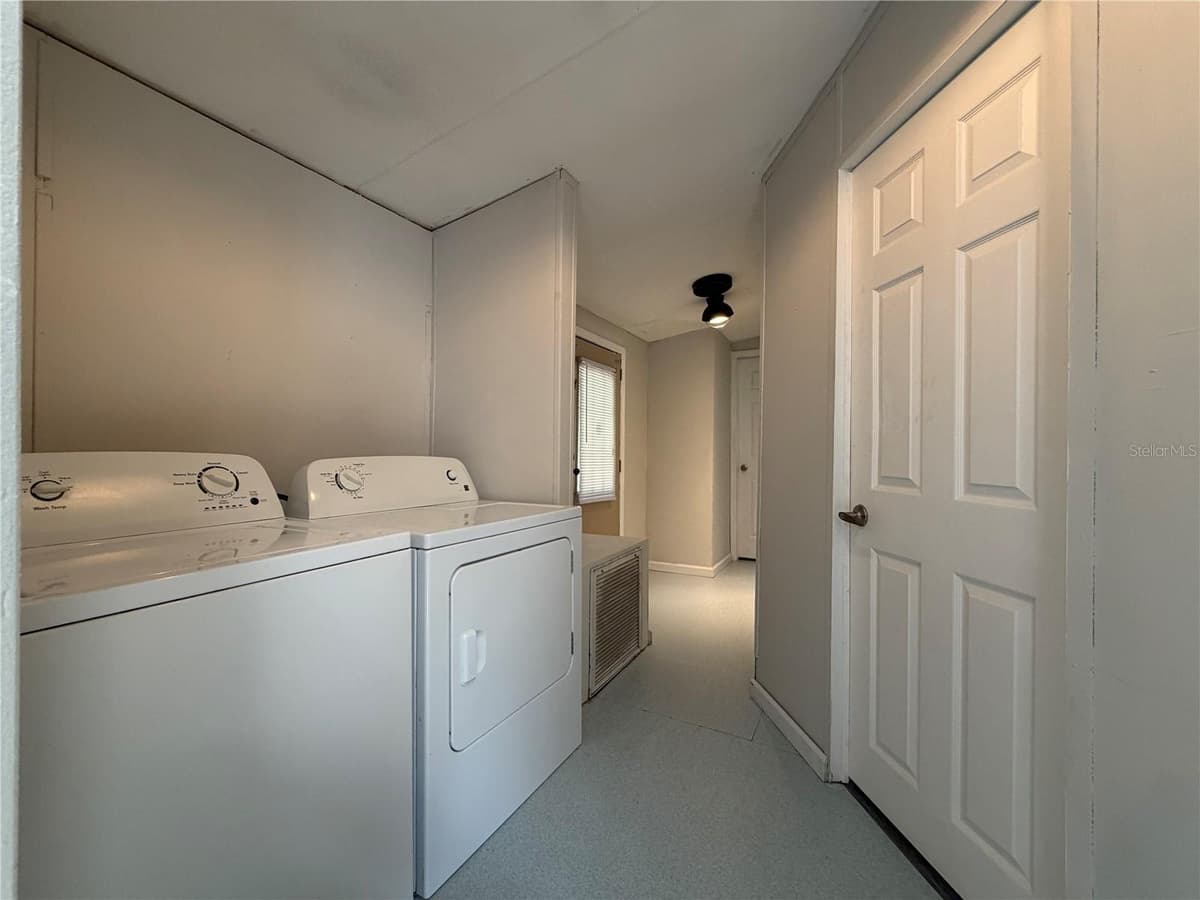 1133 AVENUE G — photo 15 of 16