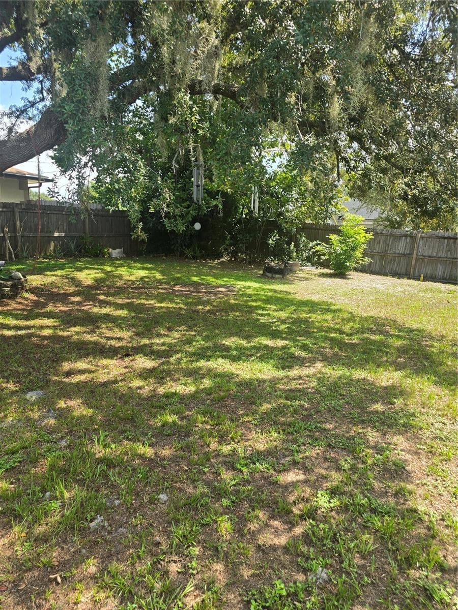 1822 HOUSTON DRIVE — photo 37 of 41
